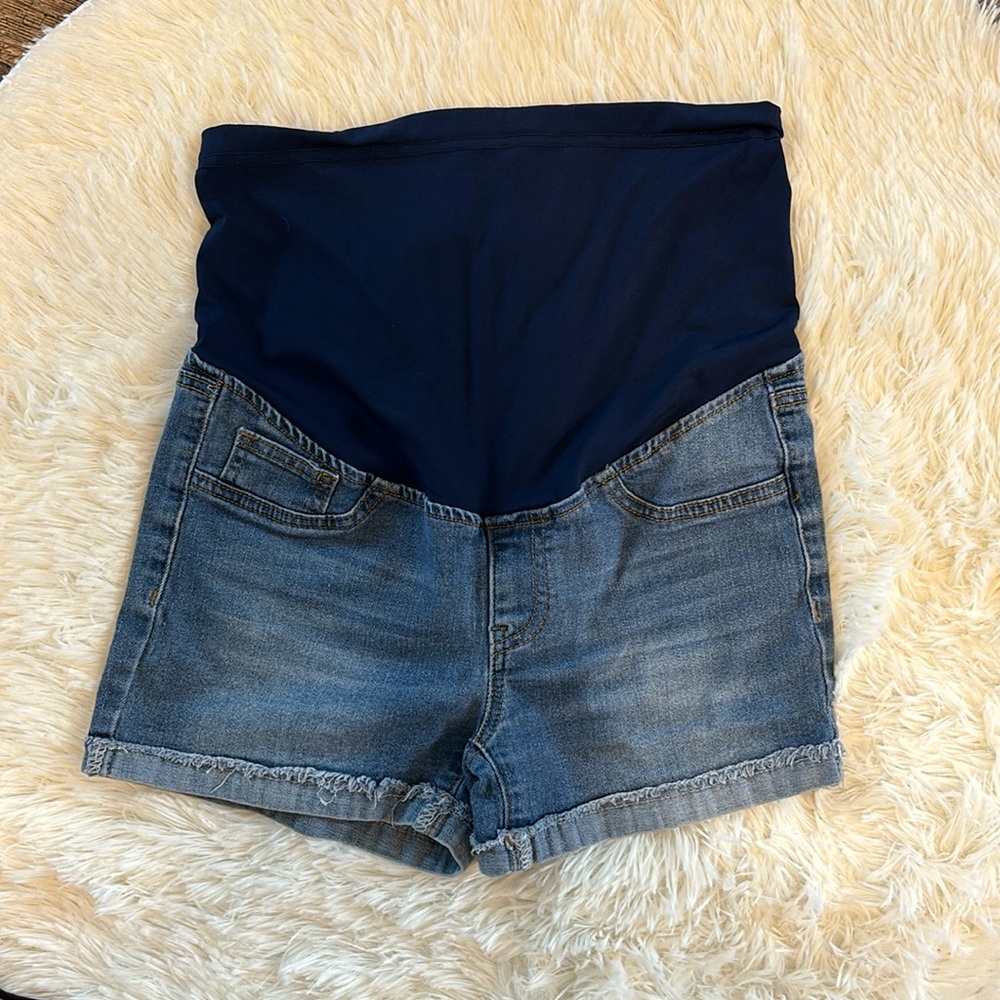 SHEIN Maternity Shorts